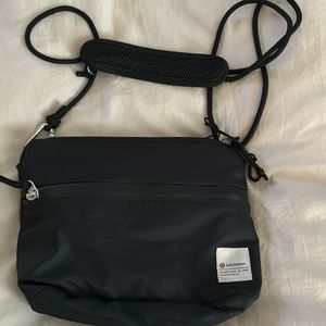 Lululemon crossbody